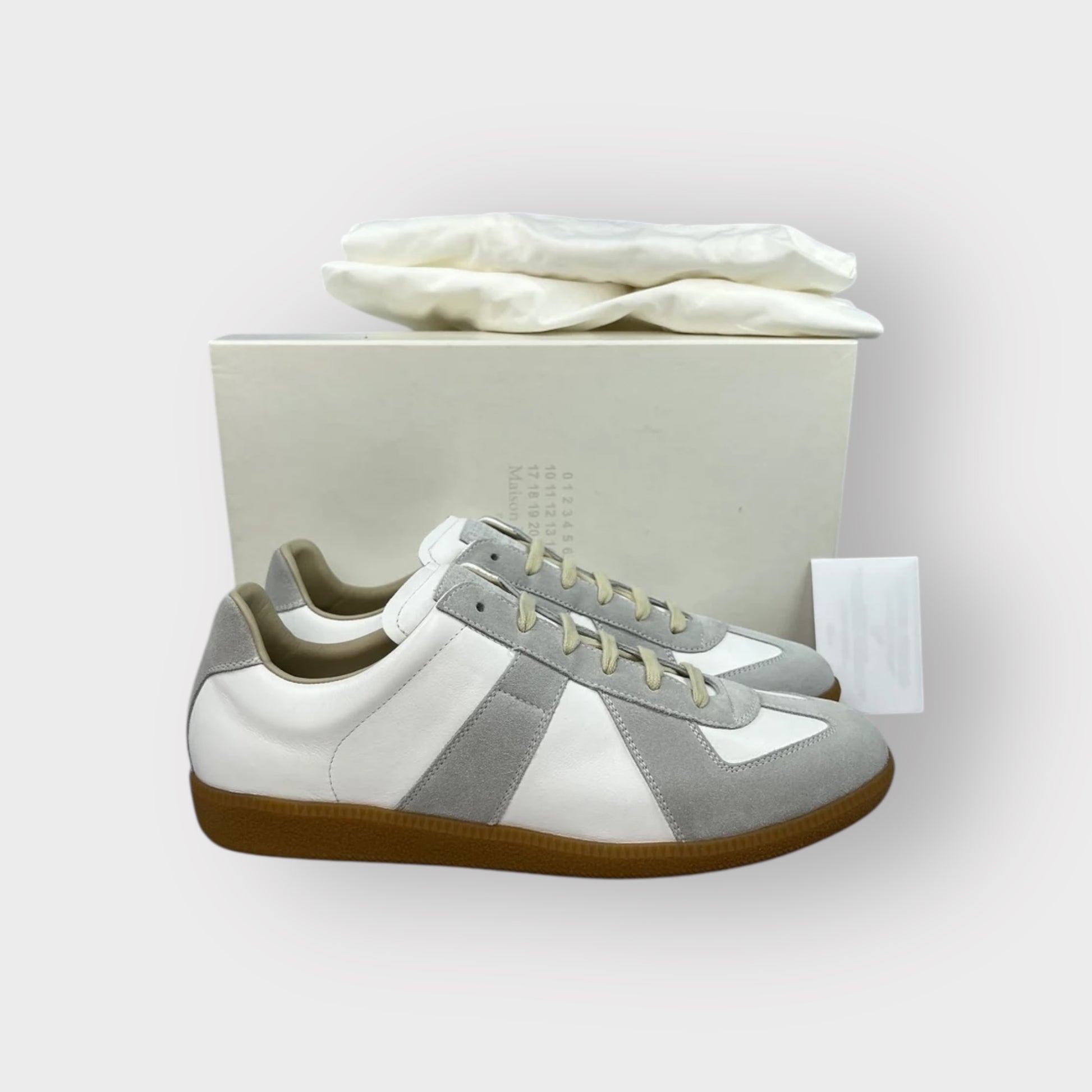 GAT White | 42