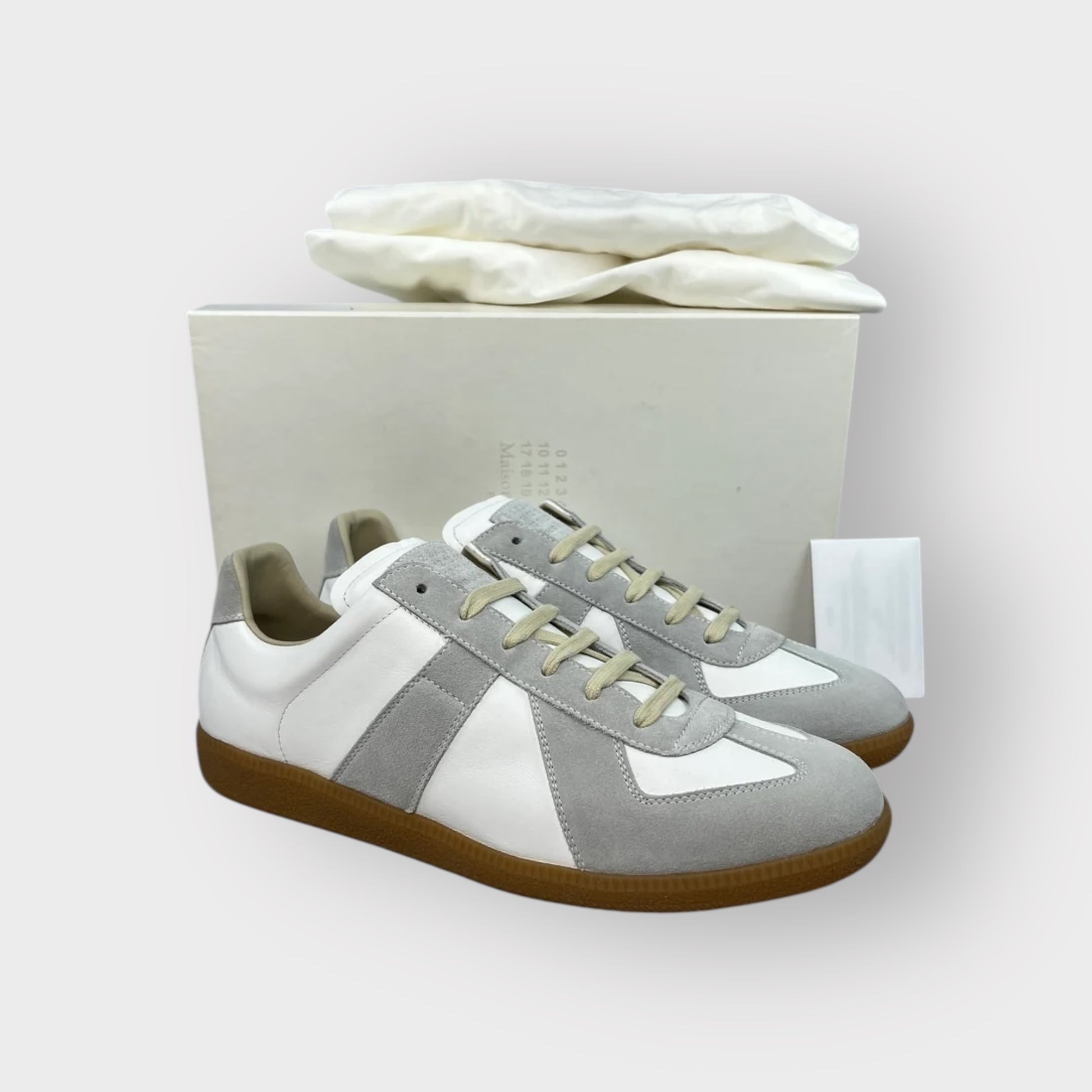 GAT White | 42